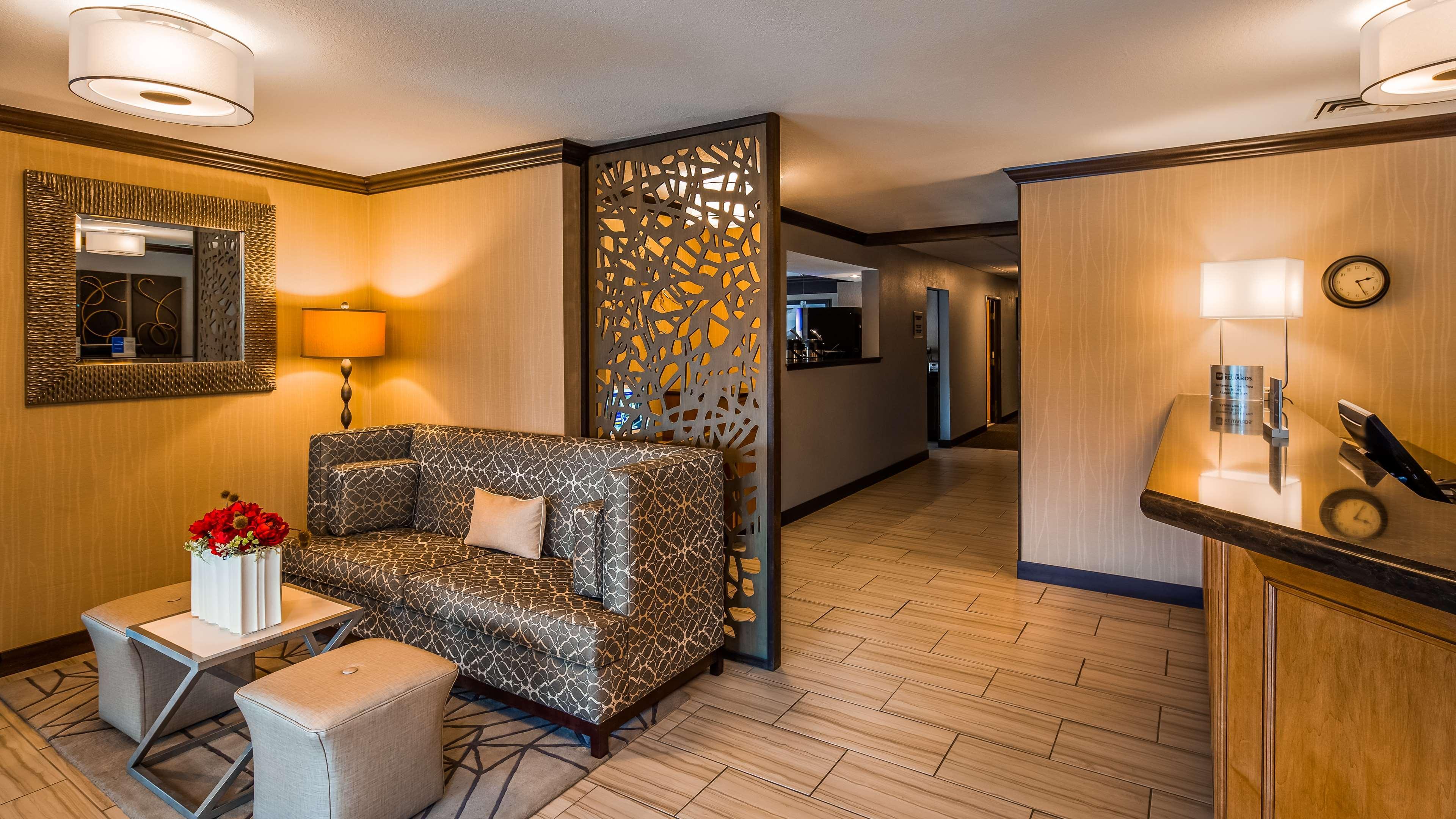 Vista Lobby Best Western Black Hills Lodge