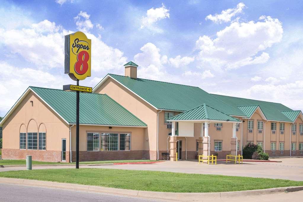 Vista Exterior Super 8 by Wyndham Winfield/Quail Ridge Area