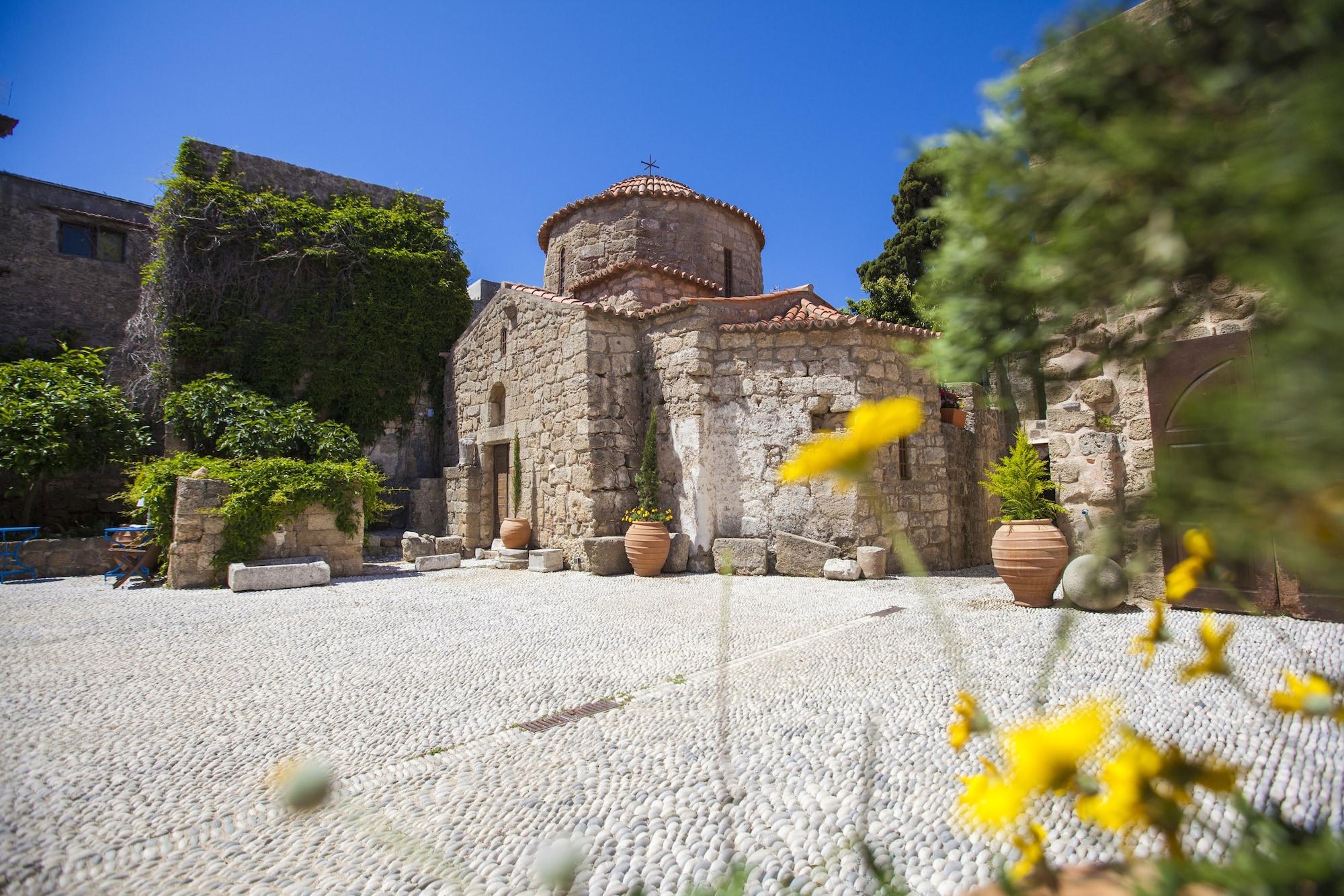 Comodidades del Alojamiento Saint Artemios Hotel and Oriental Suites
