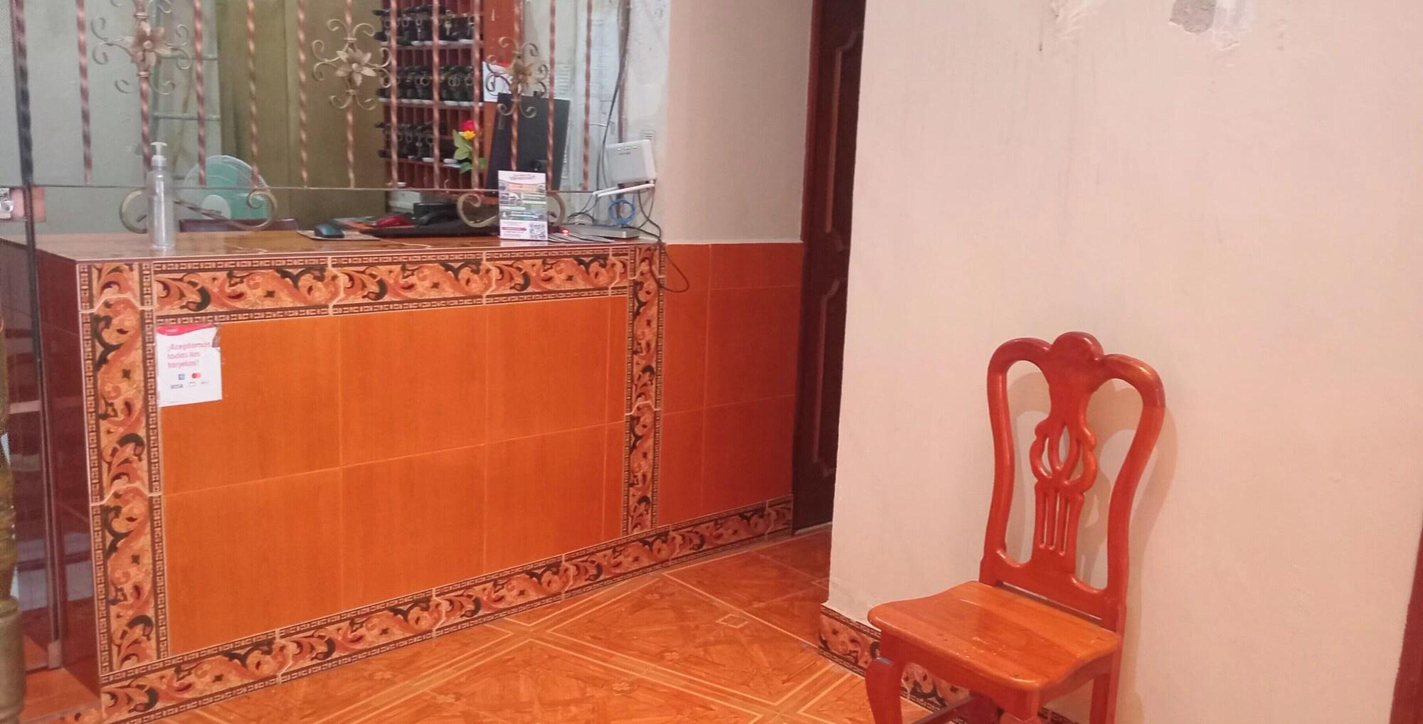 Vista Lobby OYO Hotel El Conquistador