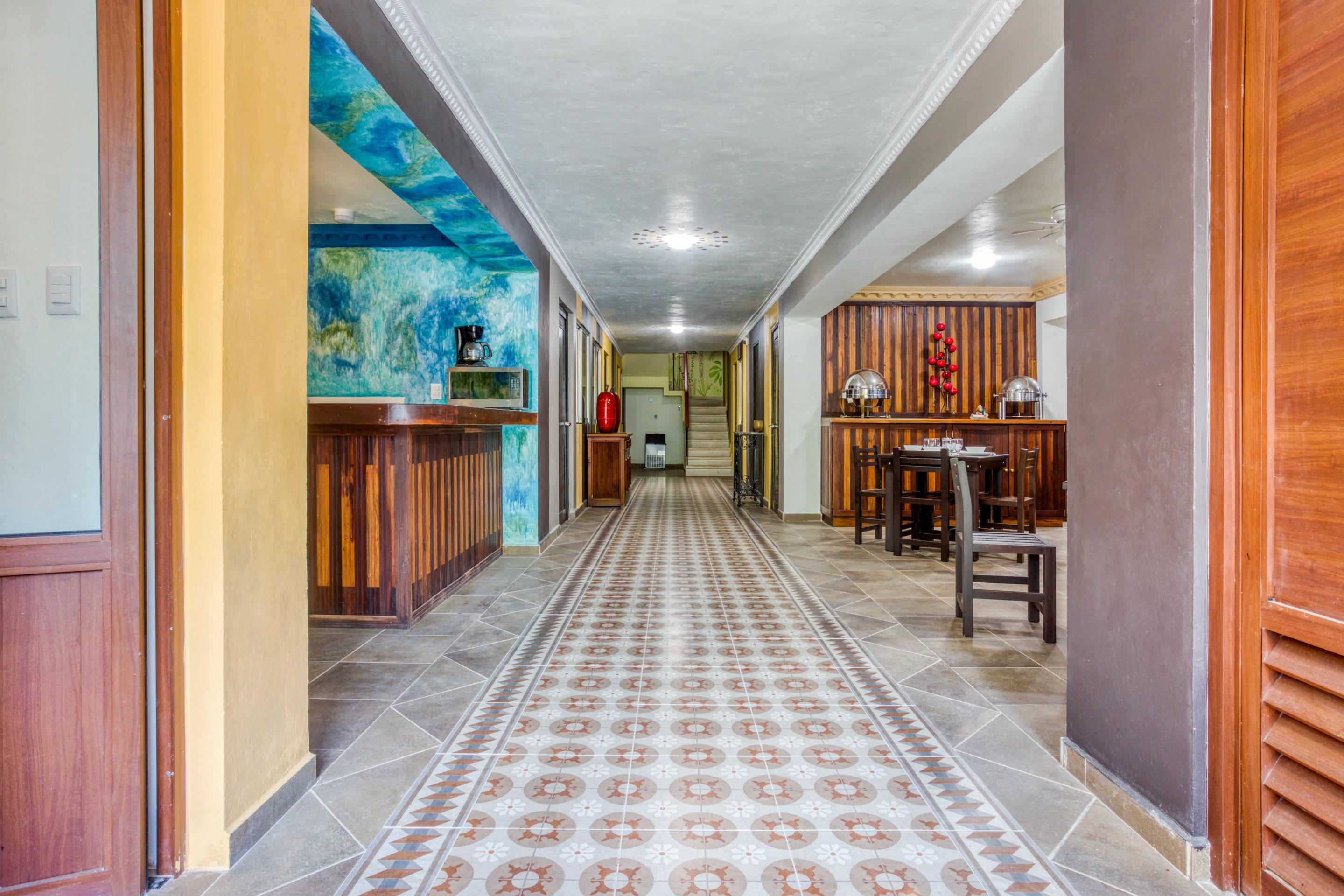 Vista Lobby Hotel Arco Maya