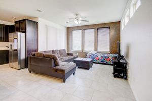 Alquiler Vacacional - Welcoming townhome with AC in charming Rosenberg