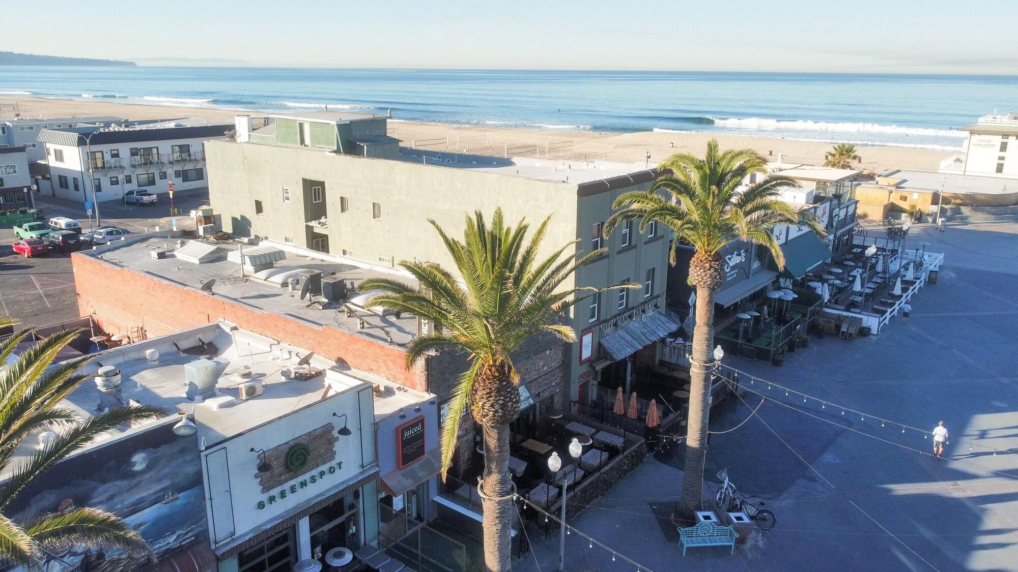 Varios ITH Hermosa Beach Surf Hostel LAX