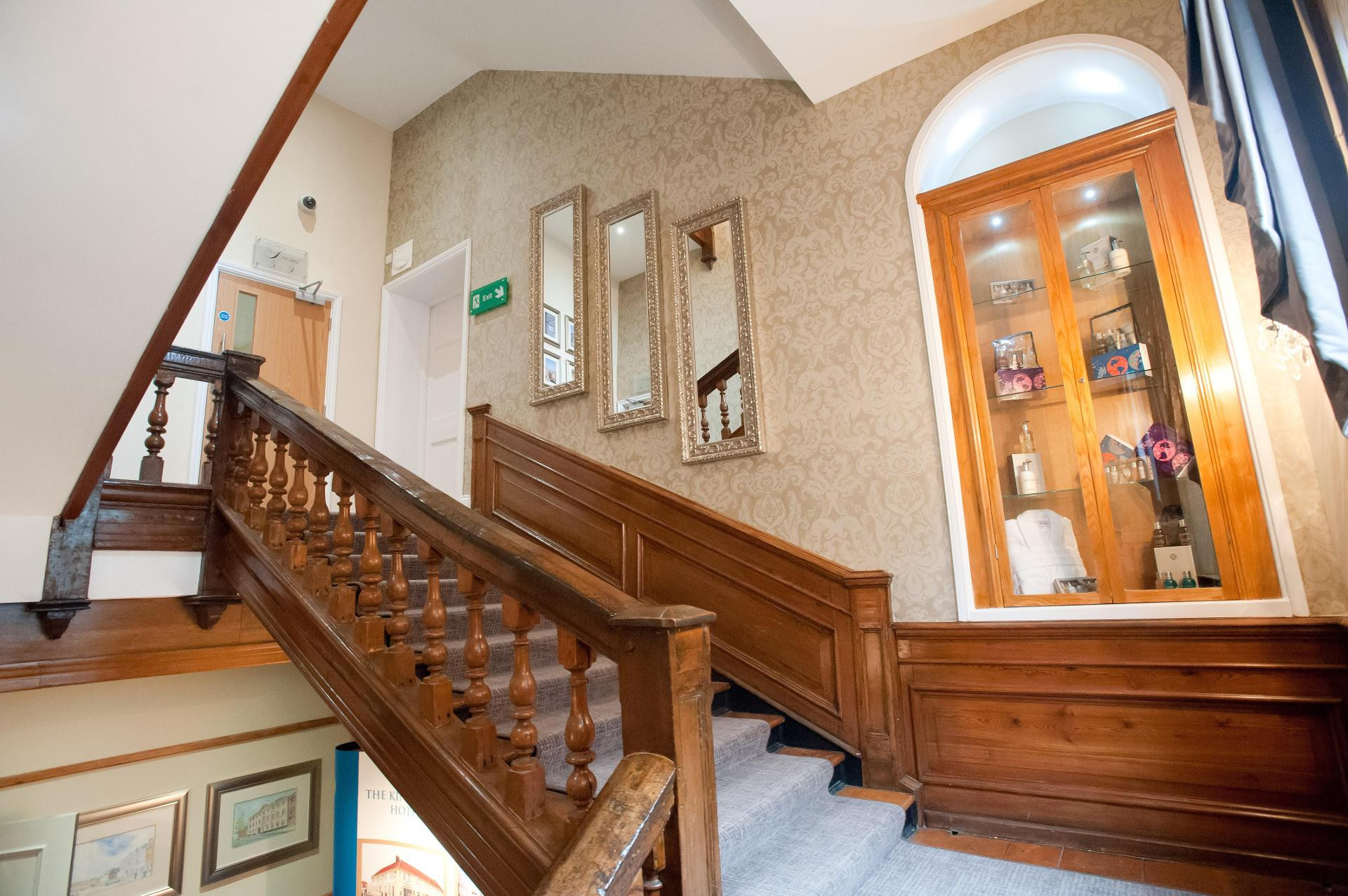 Vista Exterior The Dukes Head Hotel