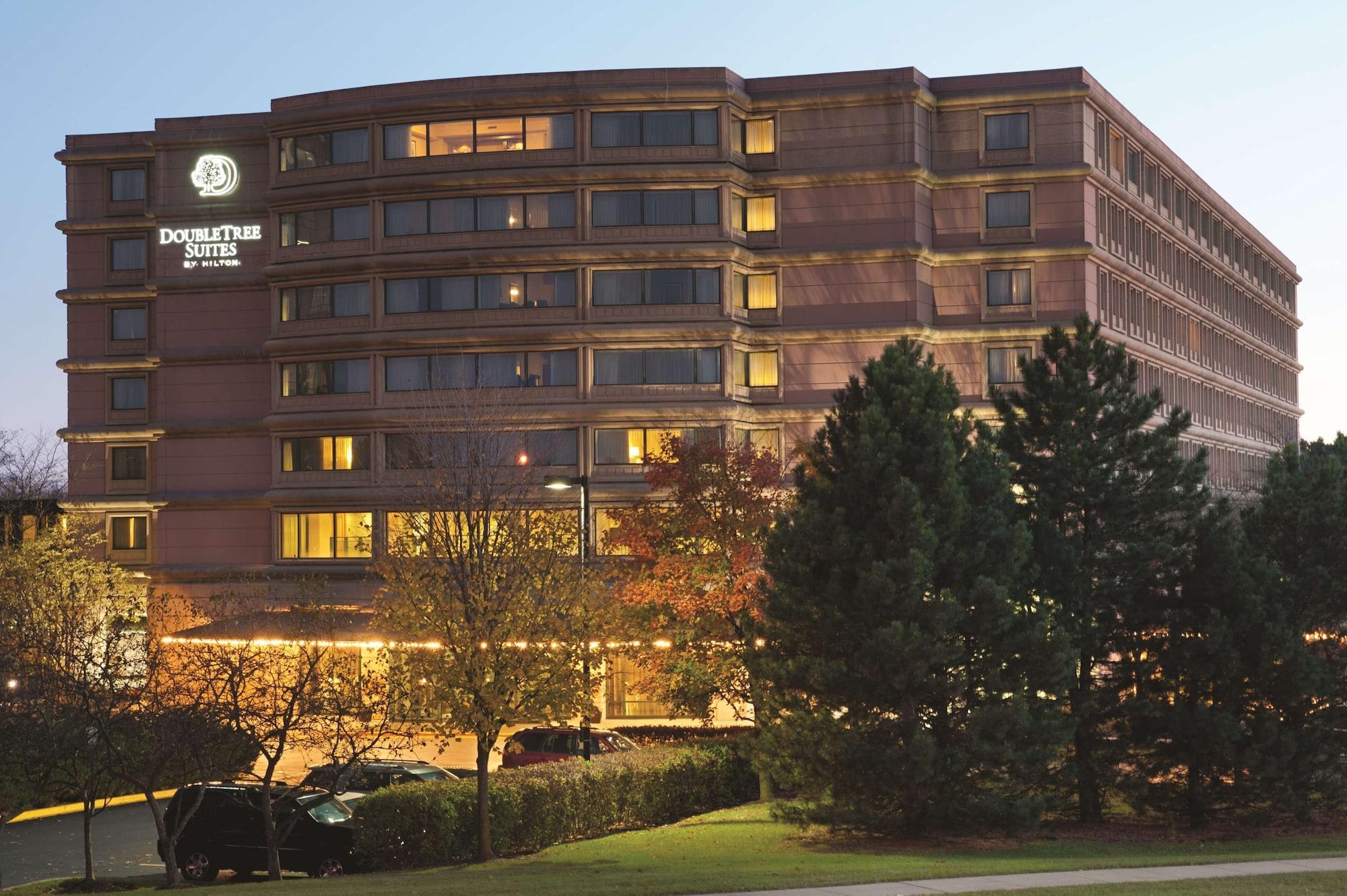 Vista Exterior DoubleTree Suites by Hilton Htl & Conf Cntr Downers Grove