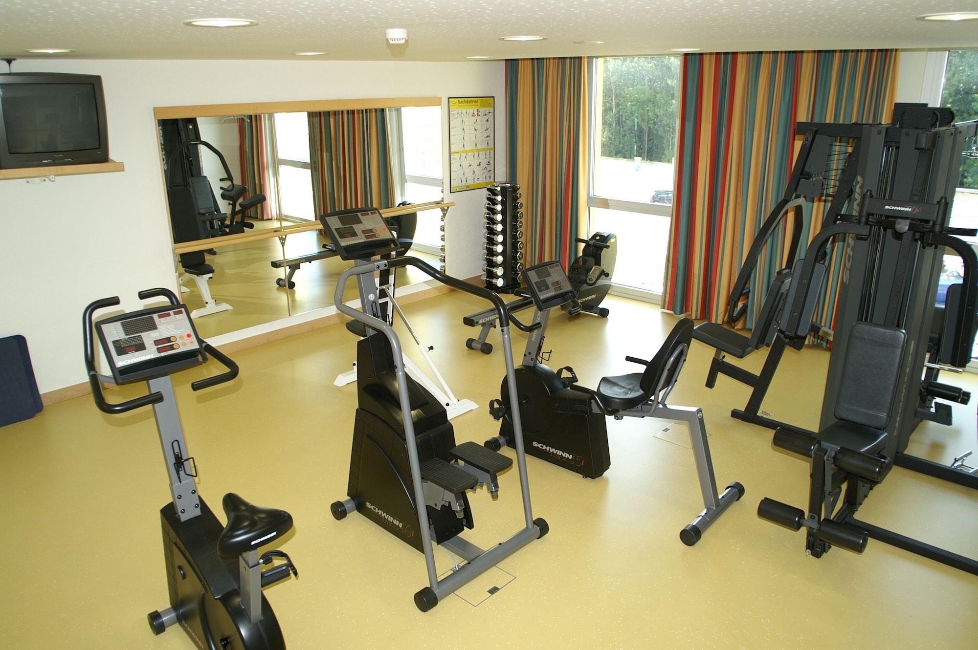 Gimnasio B&B Hotel Lully 3 Lakes