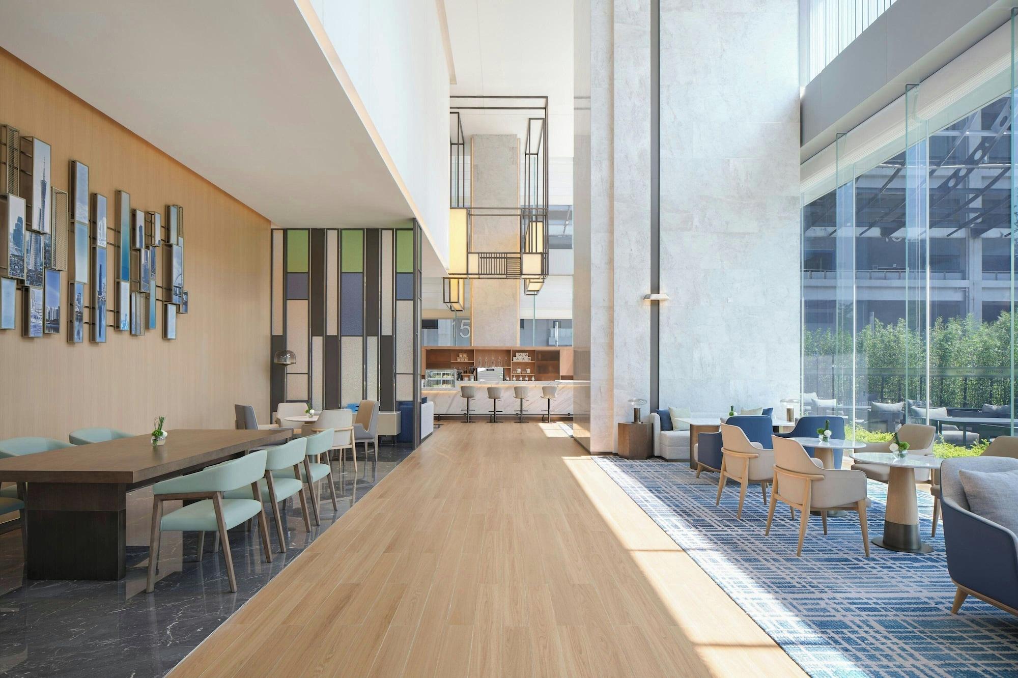 Bar/Salón Courtyard By Marriott Guangzhou Pazhou