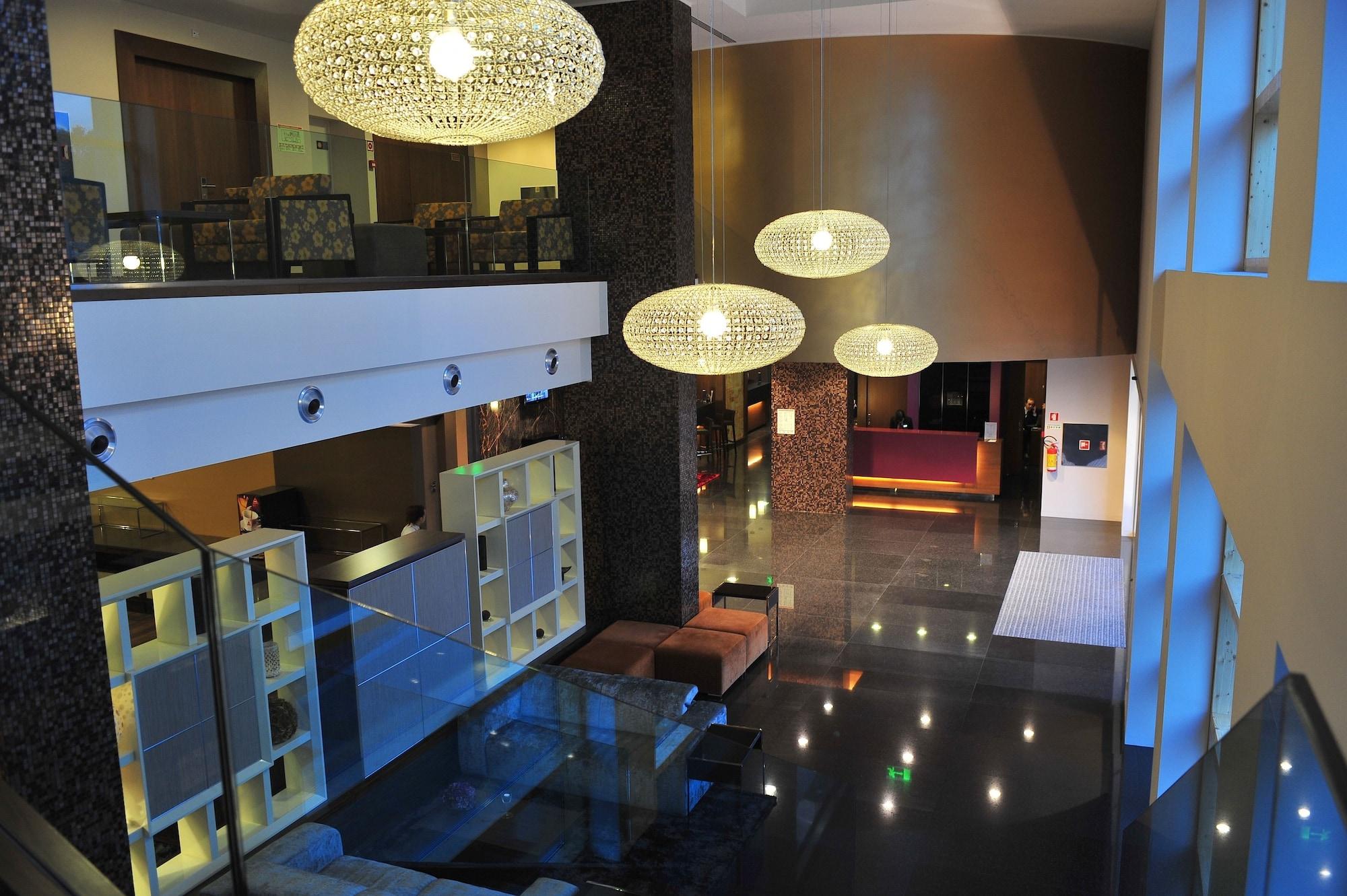 Vista Lobby Axis Porto Business & Spa Hotel