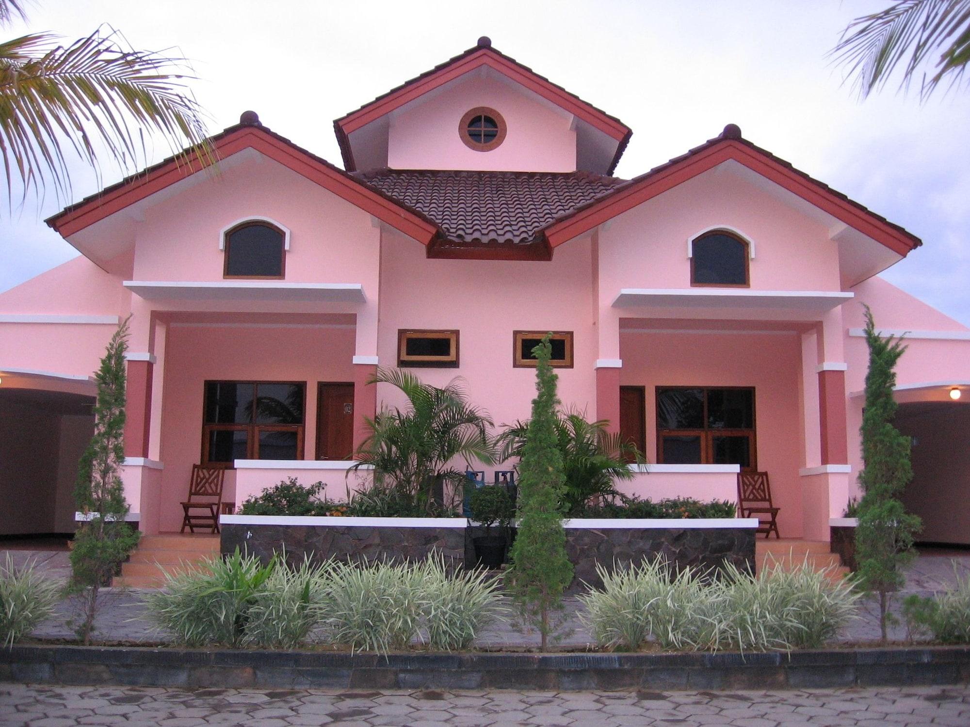 Vista Exterior Atrium Resort & Hotel
