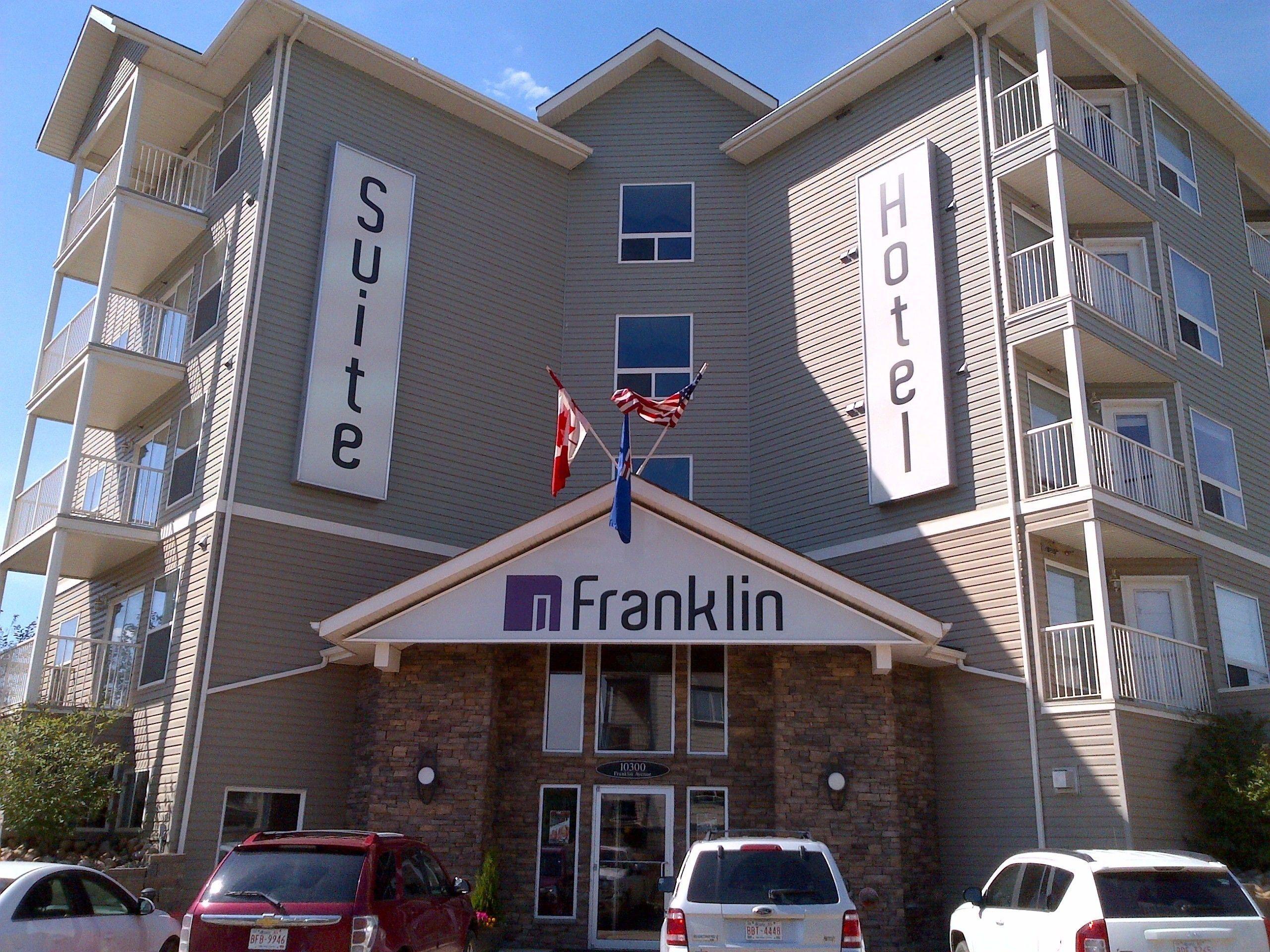 Varios Franklin Suite Hotel