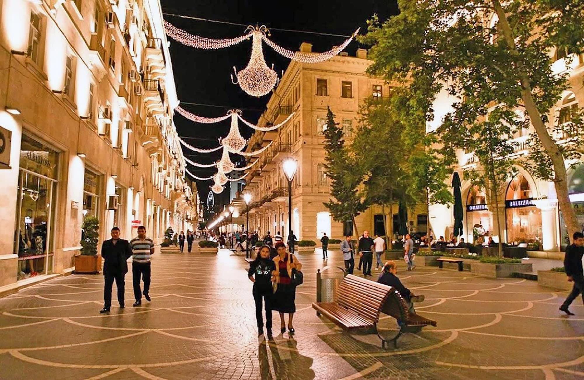 Varios Liberta Baku
