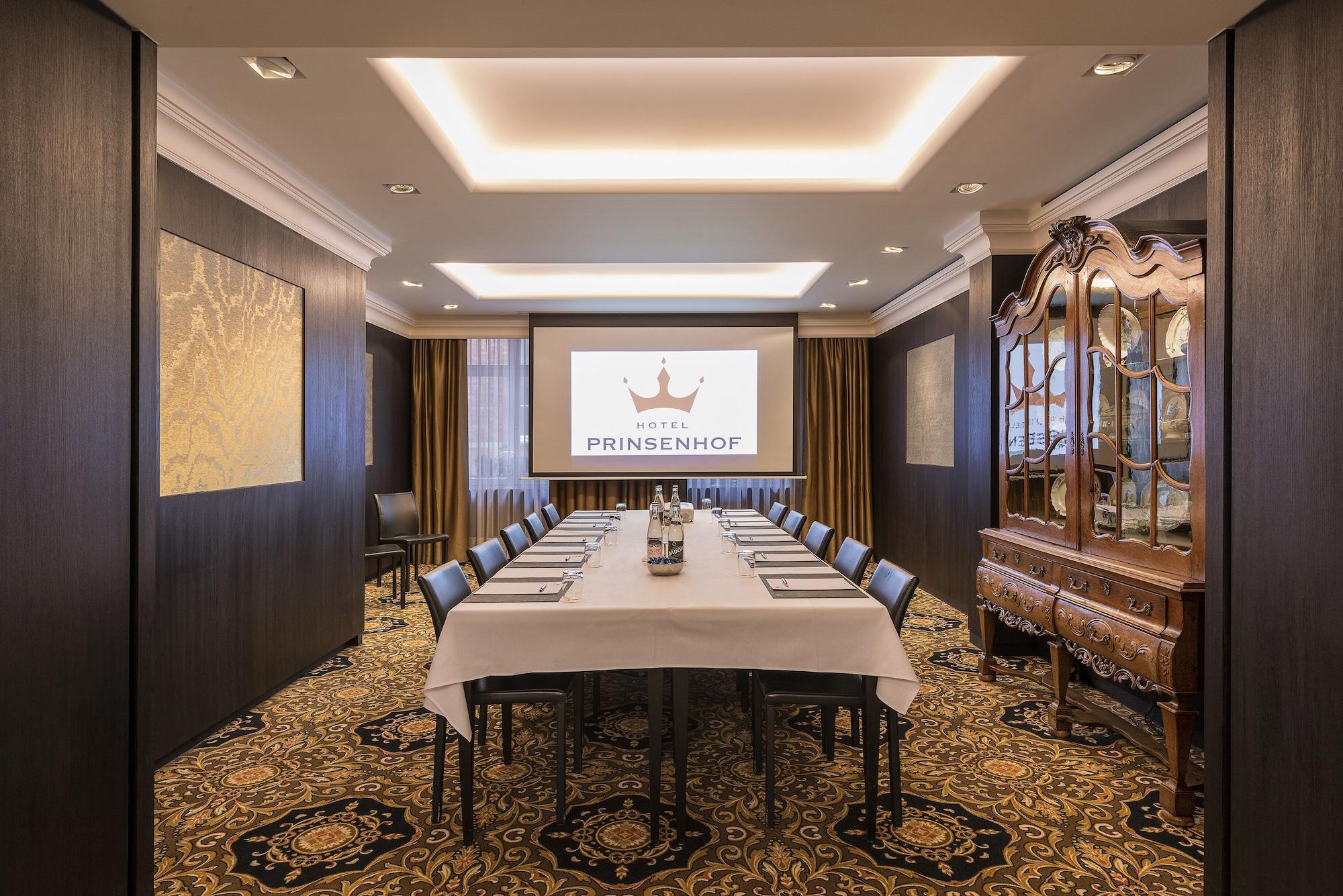 Sala de Reuniones Dukes’ Palace Residence – by Dukes’ Hotel Collection