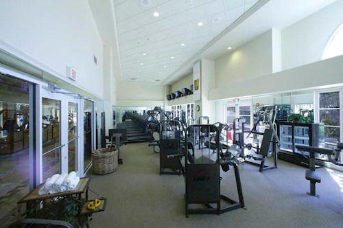 Gimnasio Universal's Loews Portofino Bay Hotel