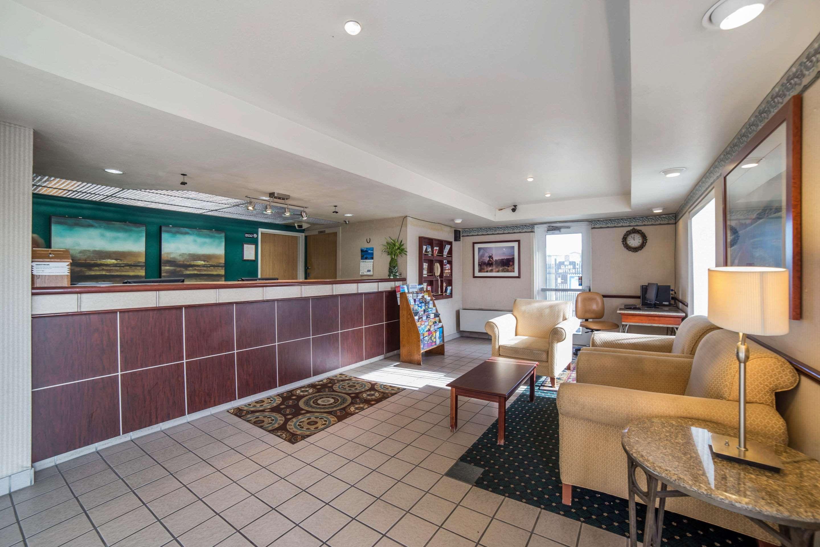 Vista Lobby Rodeway Inn & Suites - Nampa