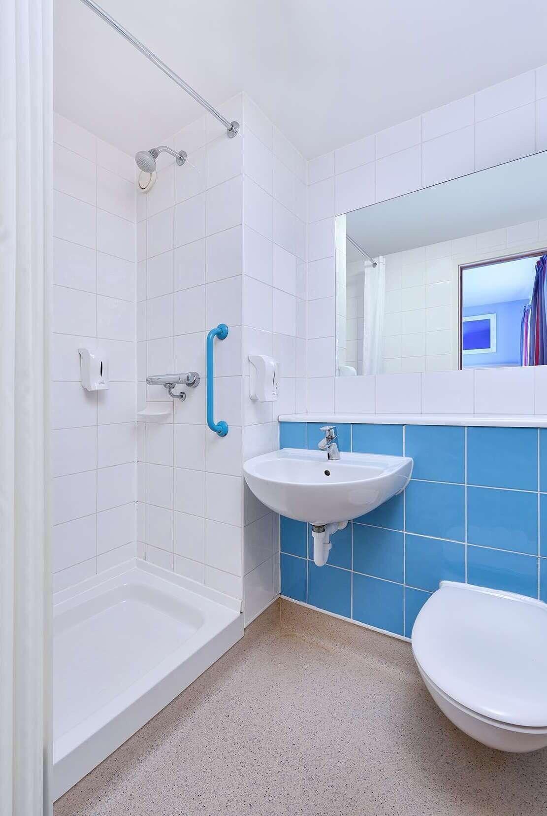 Equipamiento de Habitación Travelodge Birmingham Central Broadway Plaza