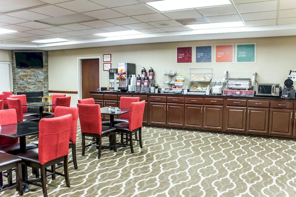 Restaurant Quality Suites Graham