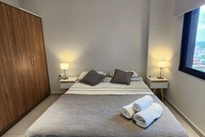 Alquiler Vacacional - Apartament central with river views pool