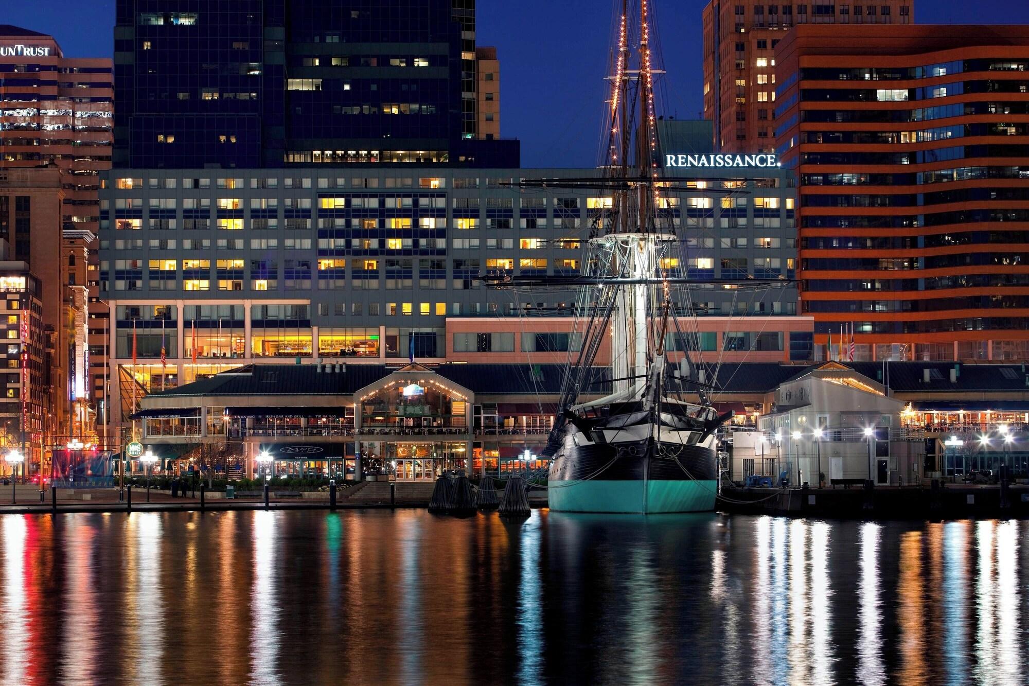 Vista Exterior Renaissance Baltimore Harborplace Hotel