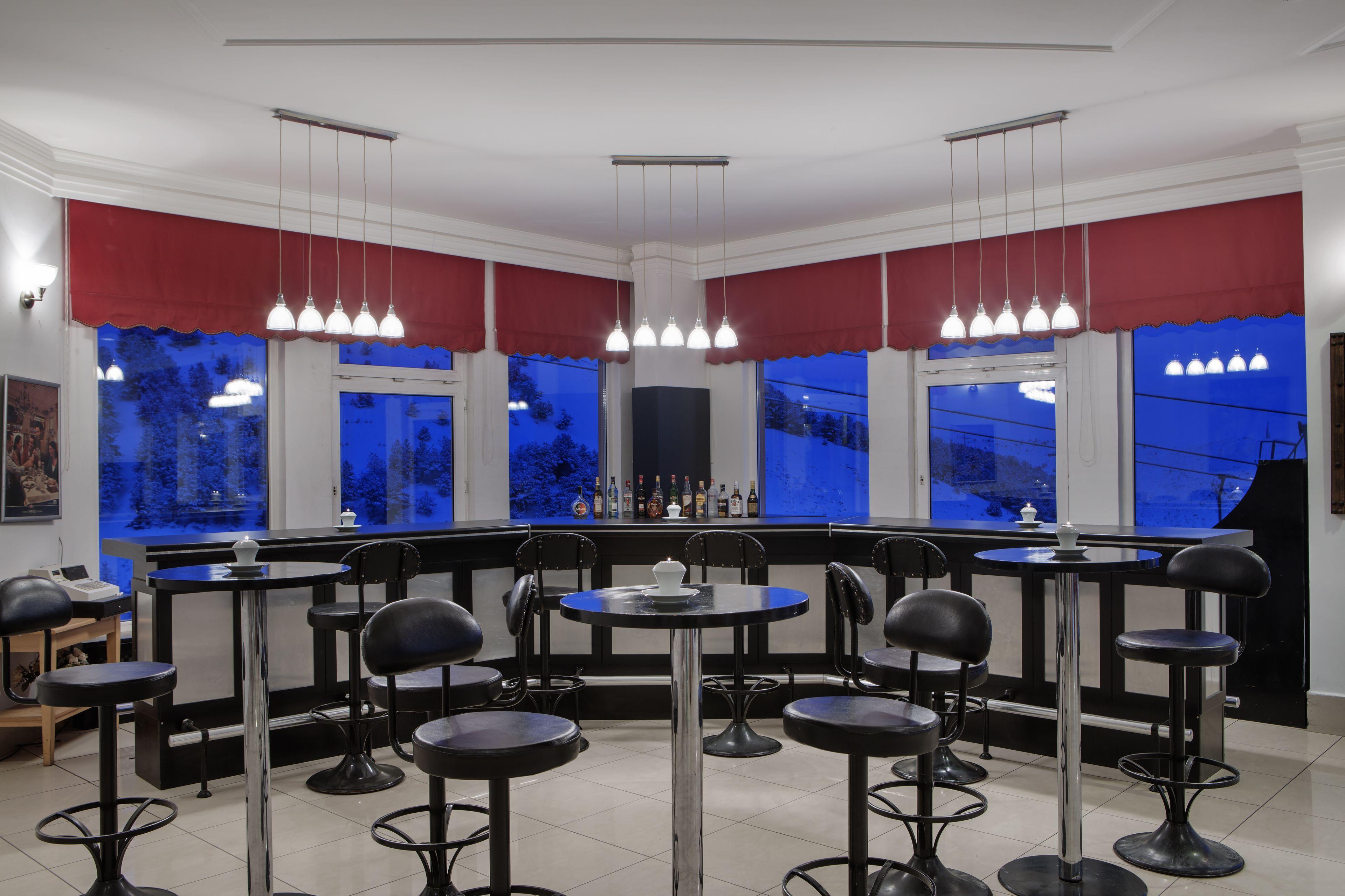 Bar/Salón Palan Hotel