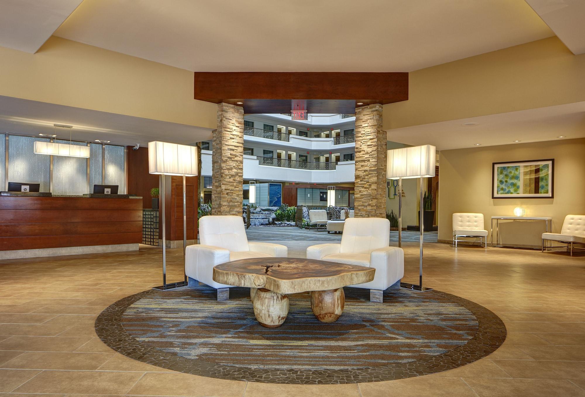 Vista Lobby Embassy Suites by Hilton San Diego La Jolla