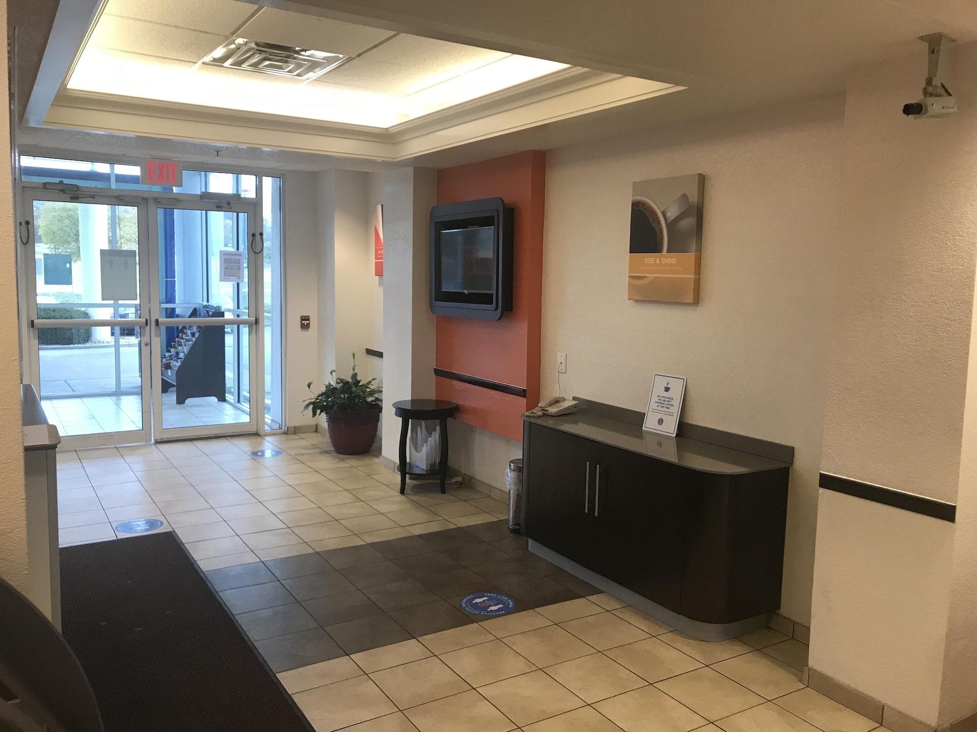 Vista Lobby Motel 6 Caseyville, IL - Caseyville Il
