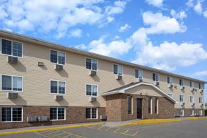 Alojamiento - Super 8 by Wyndham Clinton