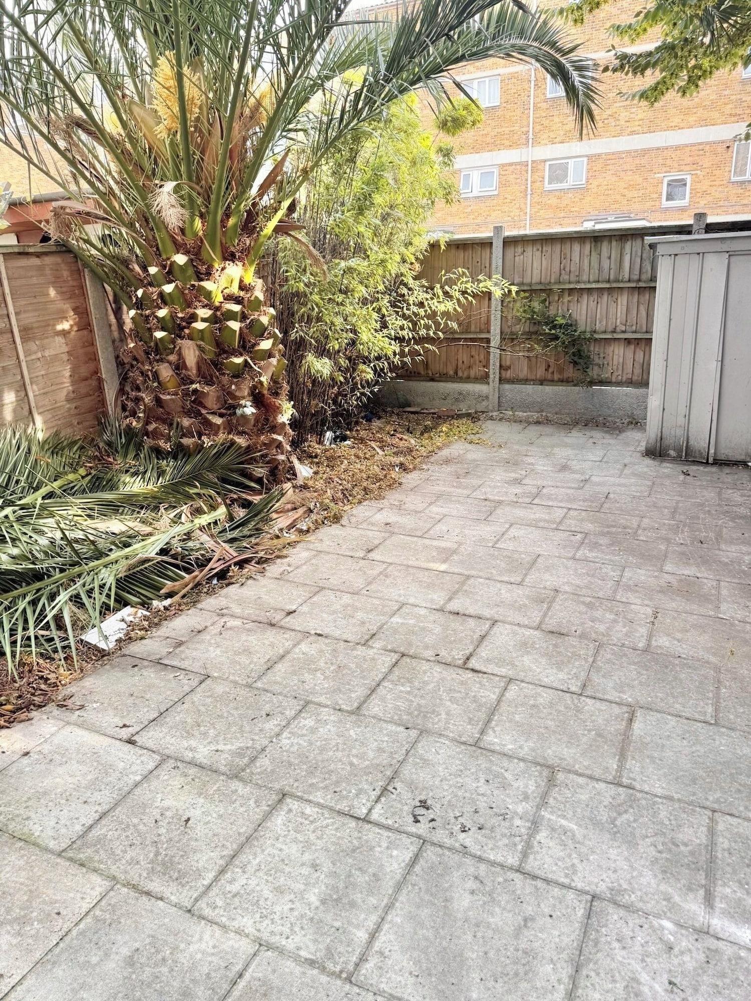 Vista Exterior Elysian Nights