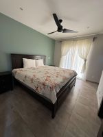 Alquiler Vacacional - Spacious 8-bedroom homes in a gated community.