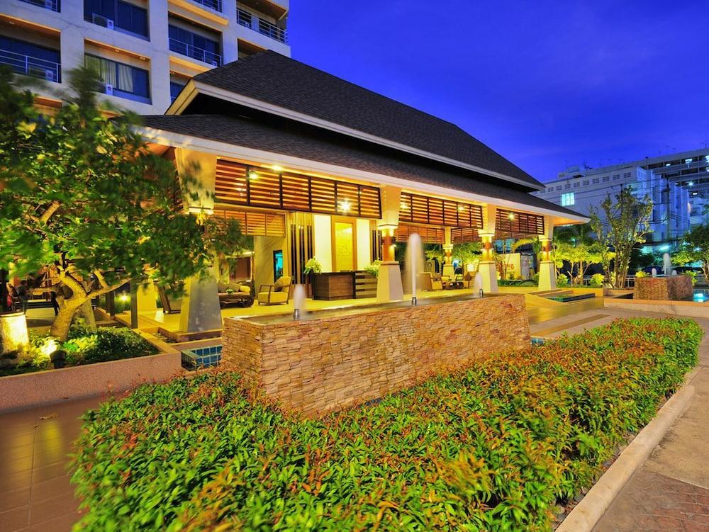 Vista da fachada Mida Airport Hotel Bangkok (Donmueang)