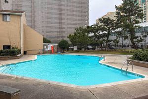 Renta temporal - Walk to Casino: Condo w/ Balcony in Atlantic City!