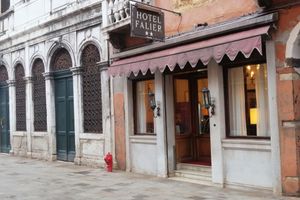 Alojamiento - Hotel Falier