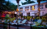 The Yak Lake House Hostal Bacalar - Solo Adultos