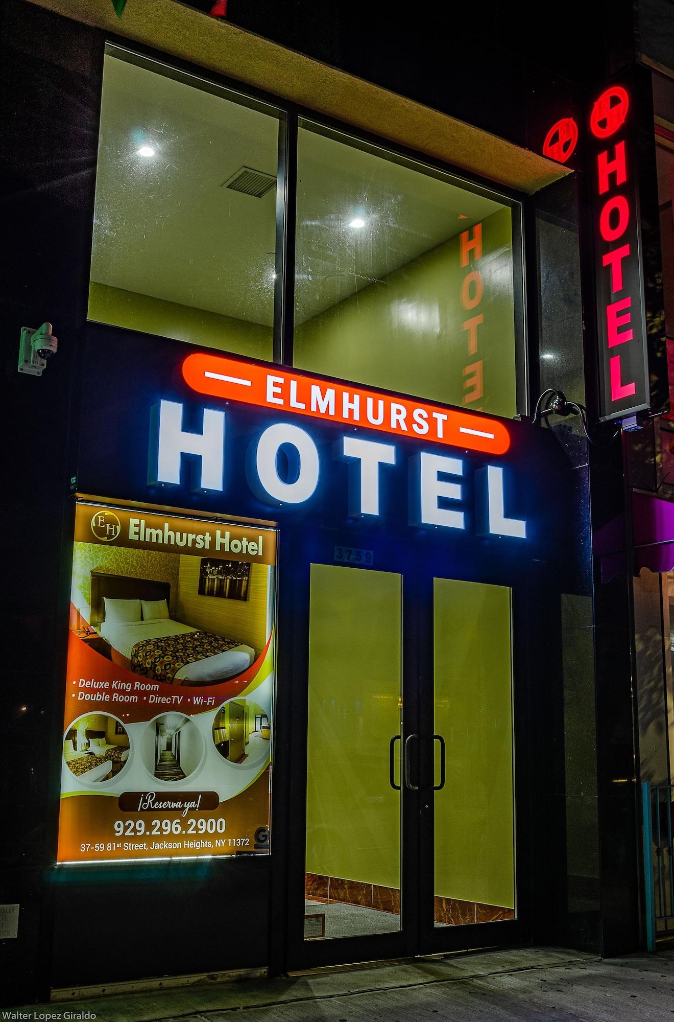 Vista Exterior Elmhurst Hotel