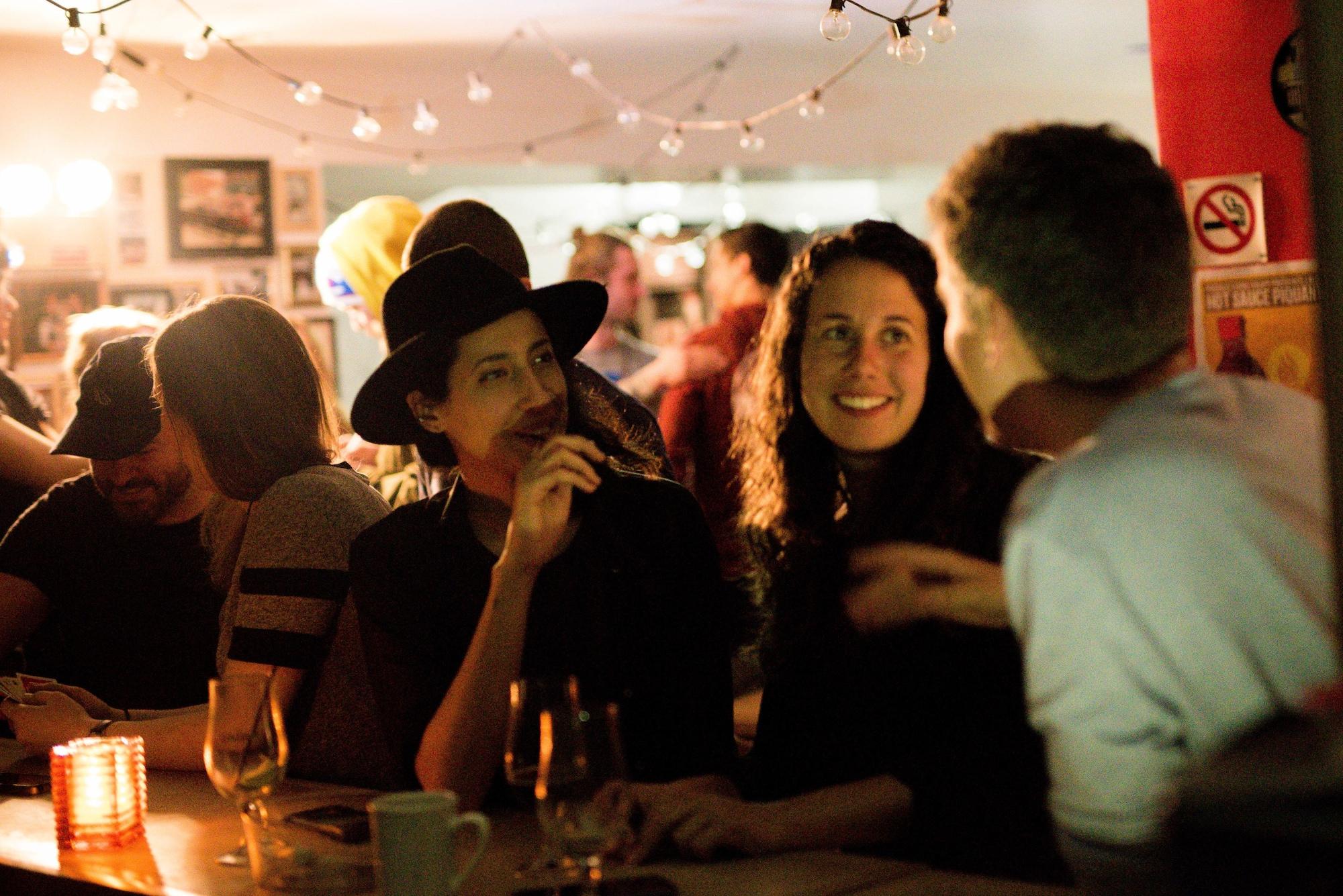 Bar/Salón Auberge Saintlo Montréal  - Hostel