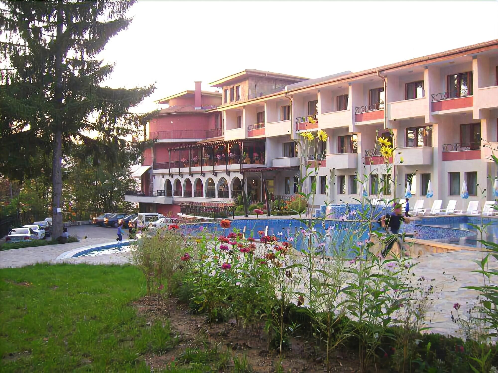Vista Exterior Park Hotel Troyan