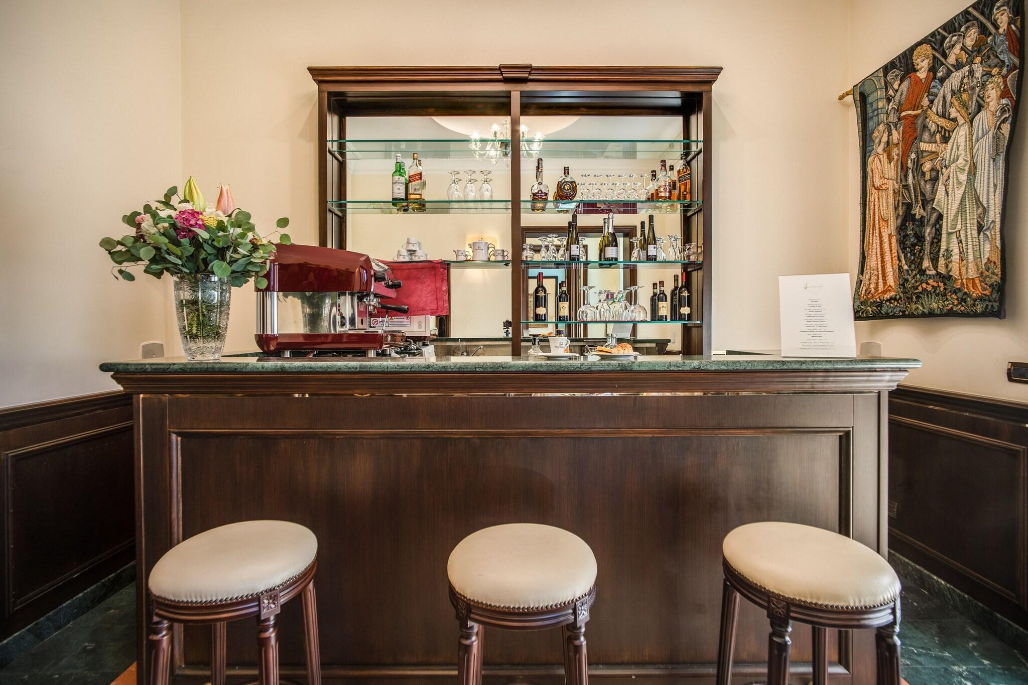 Bar/Salón Hotel Diocleziano