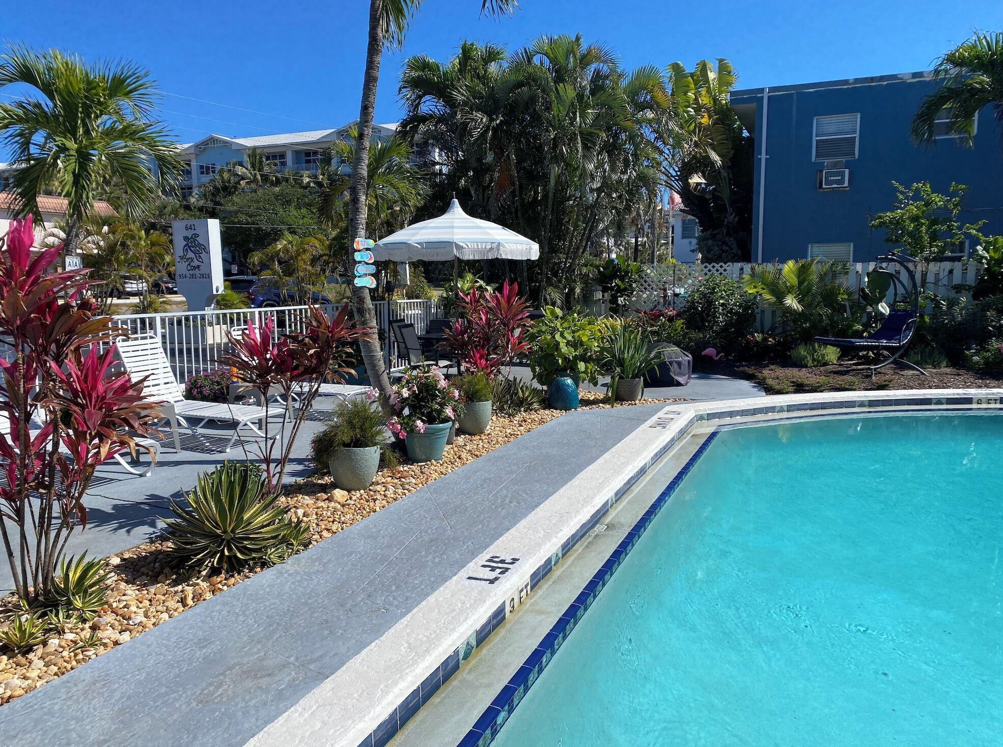 Vista Piscina Honu Cove (Age 16+)