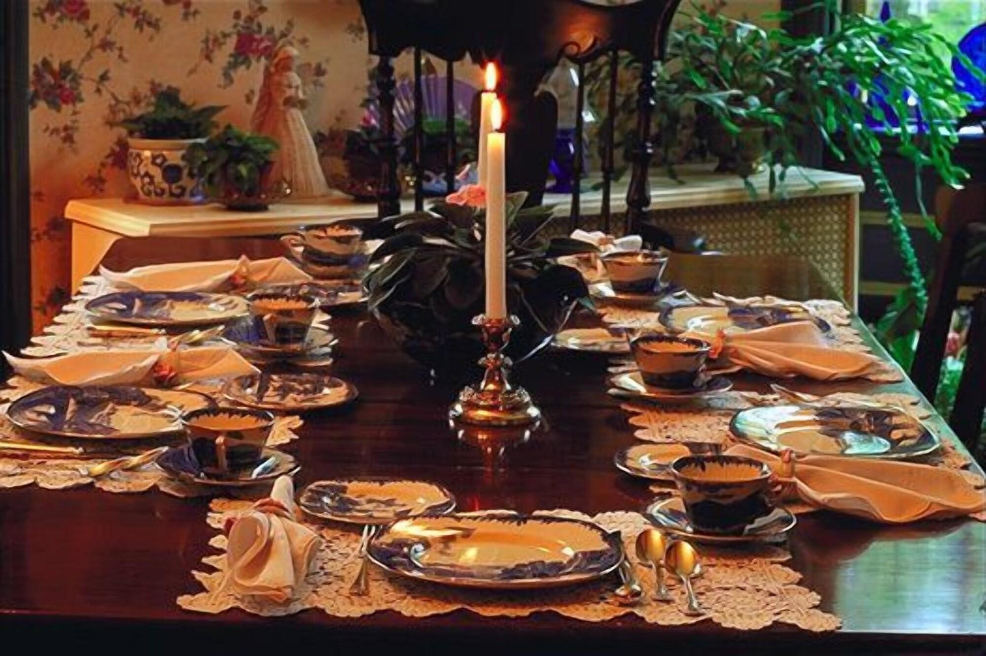 Restaurant The Elmwood Heritage Inn