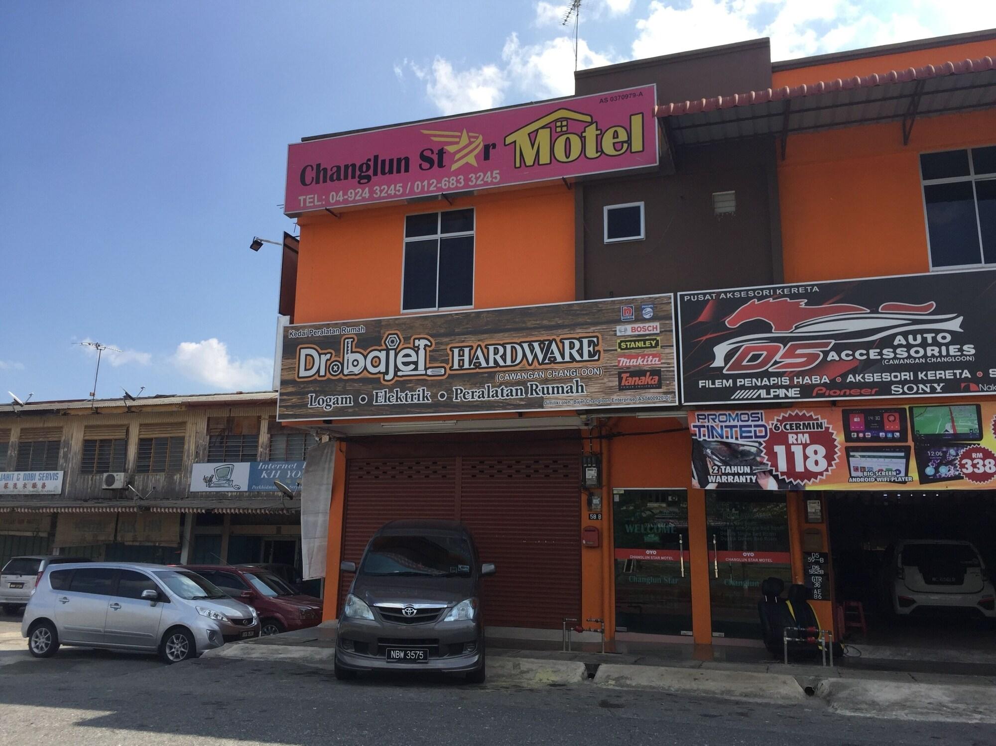 Vista Exterior OYO 89671 Changlun Star Motel