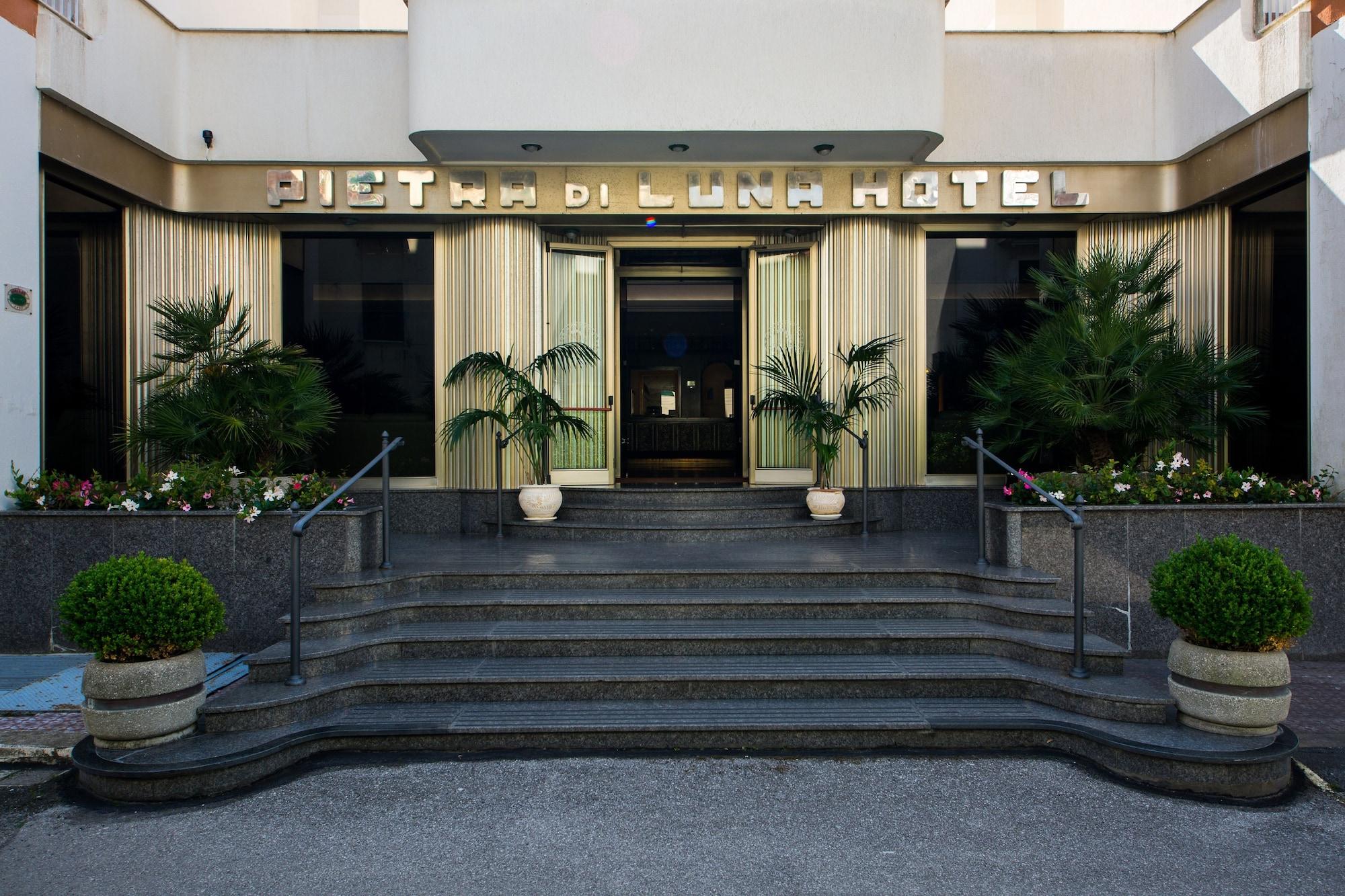 Playa Pietra di Luna Hotel