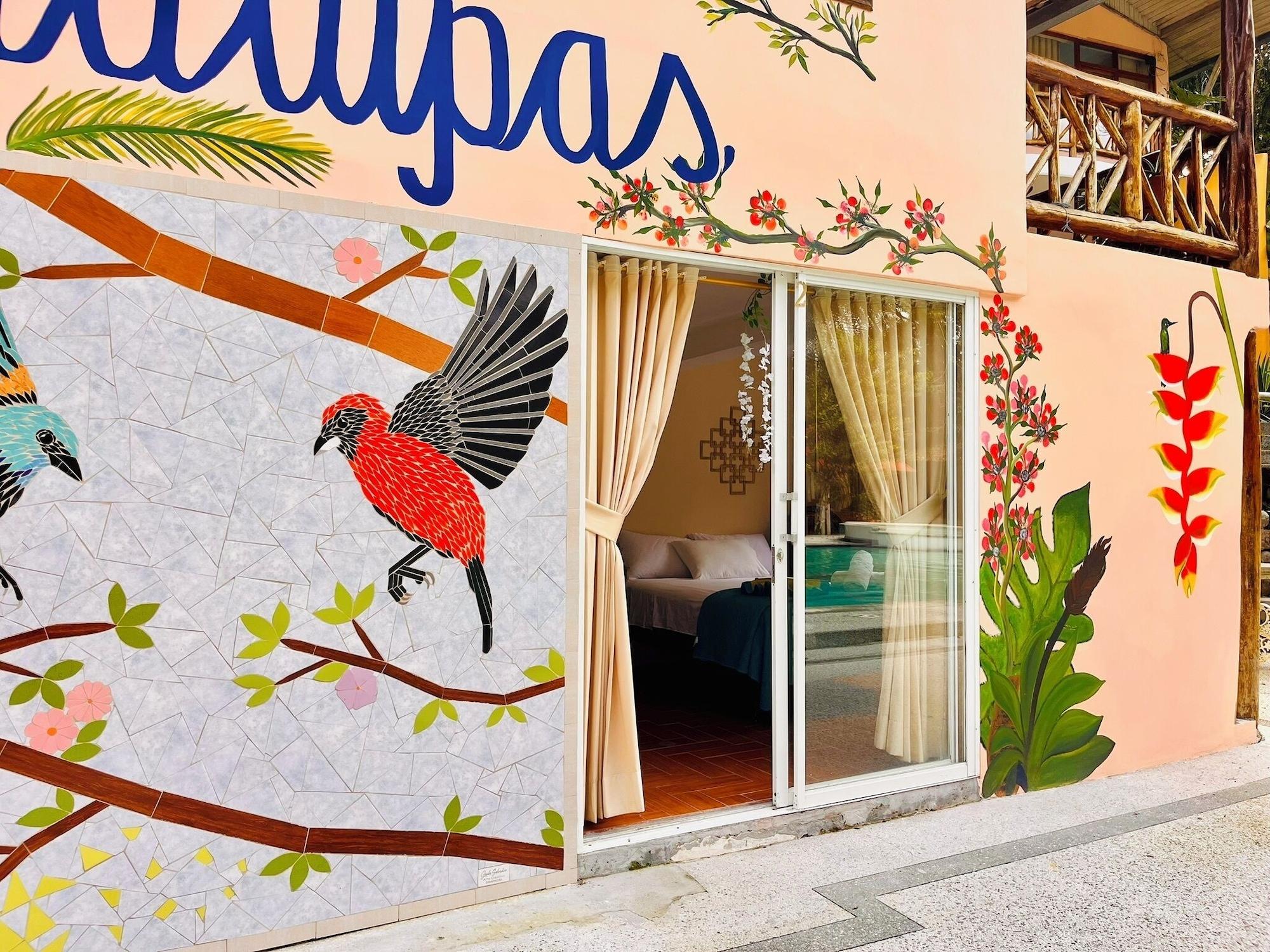 Vista Exterior Hosteria Chuquitos Chalupas