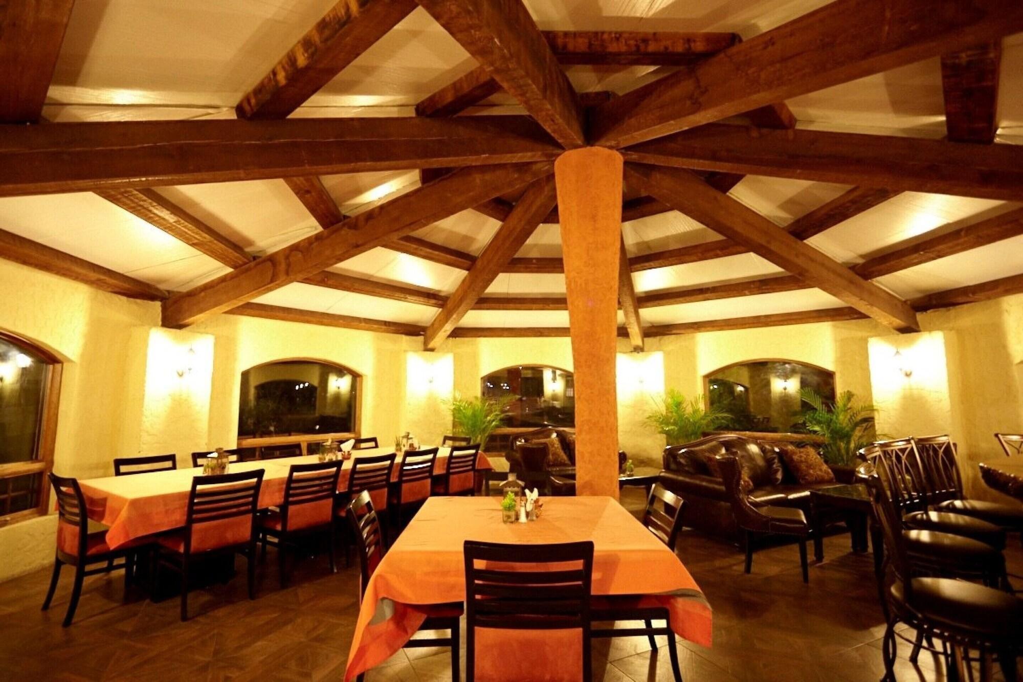 Restaurant Quinta Mision Chihuahua