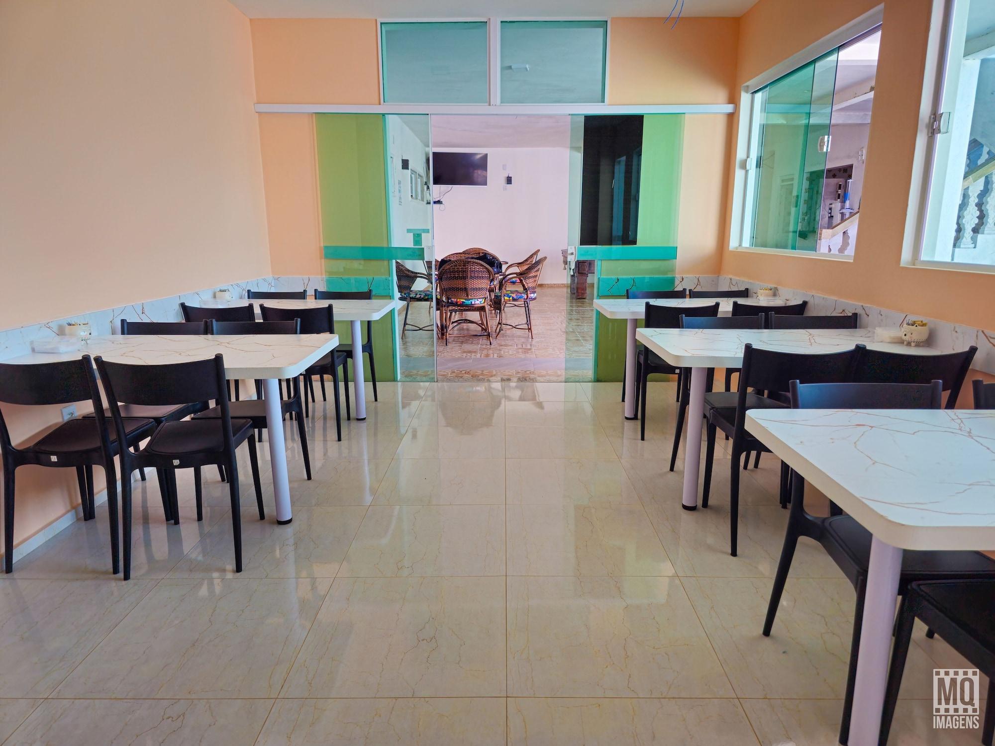 Restaurant MANERO HOSTEL