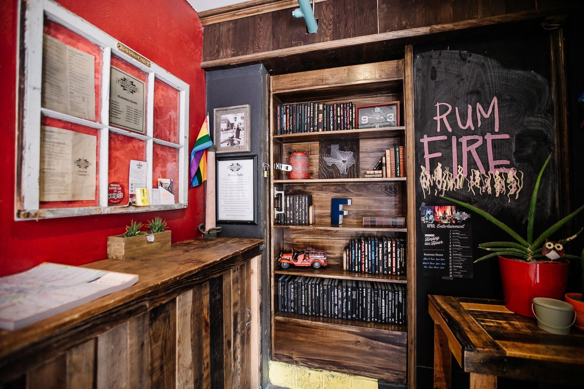 Vista Lobby Firehouse Hostel