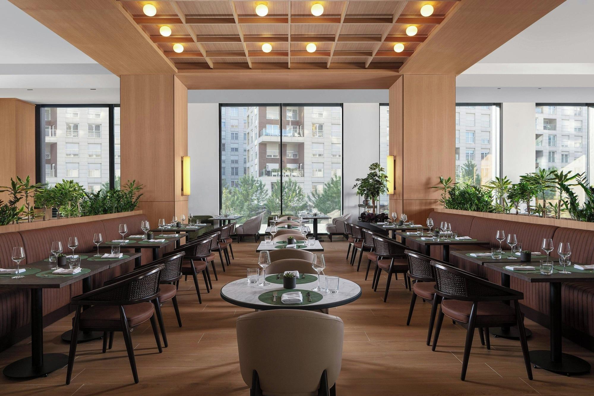 Restaurant Courtyard by Marriott Prishtina