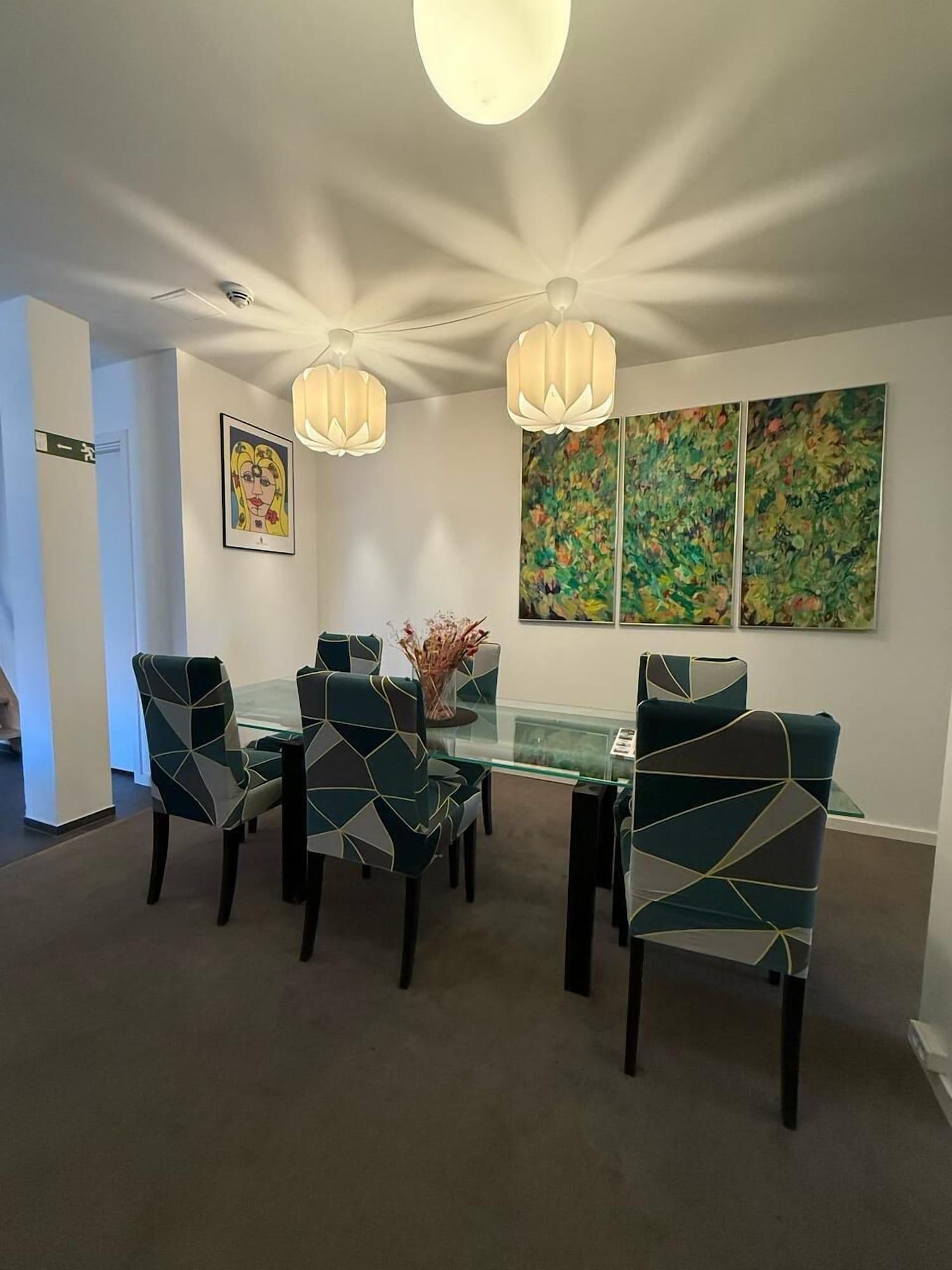 Vista Lobby Hotel M18