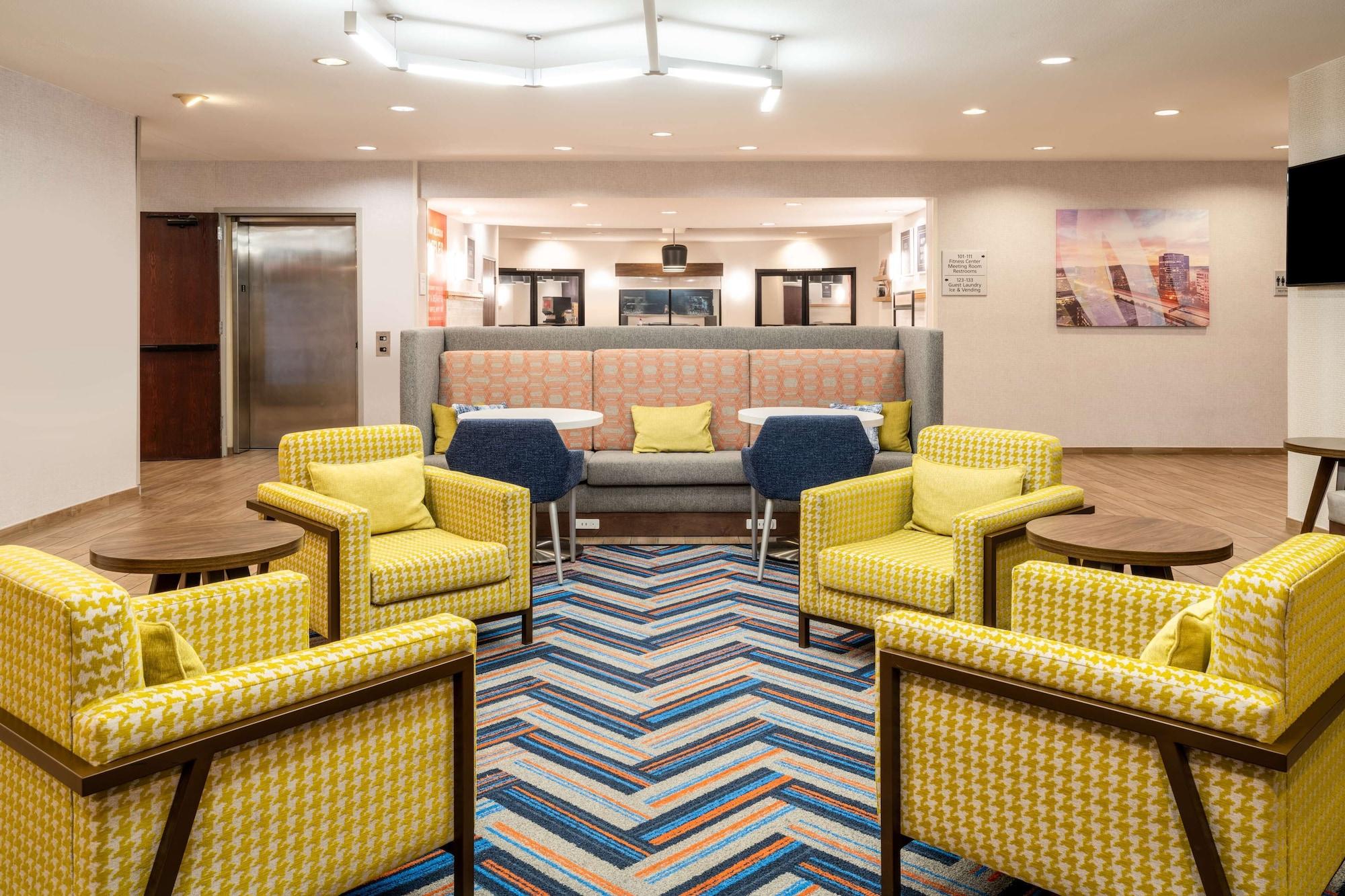 Vista Lobby Hampton Inn by Hilton Irvine East - Lake Forest