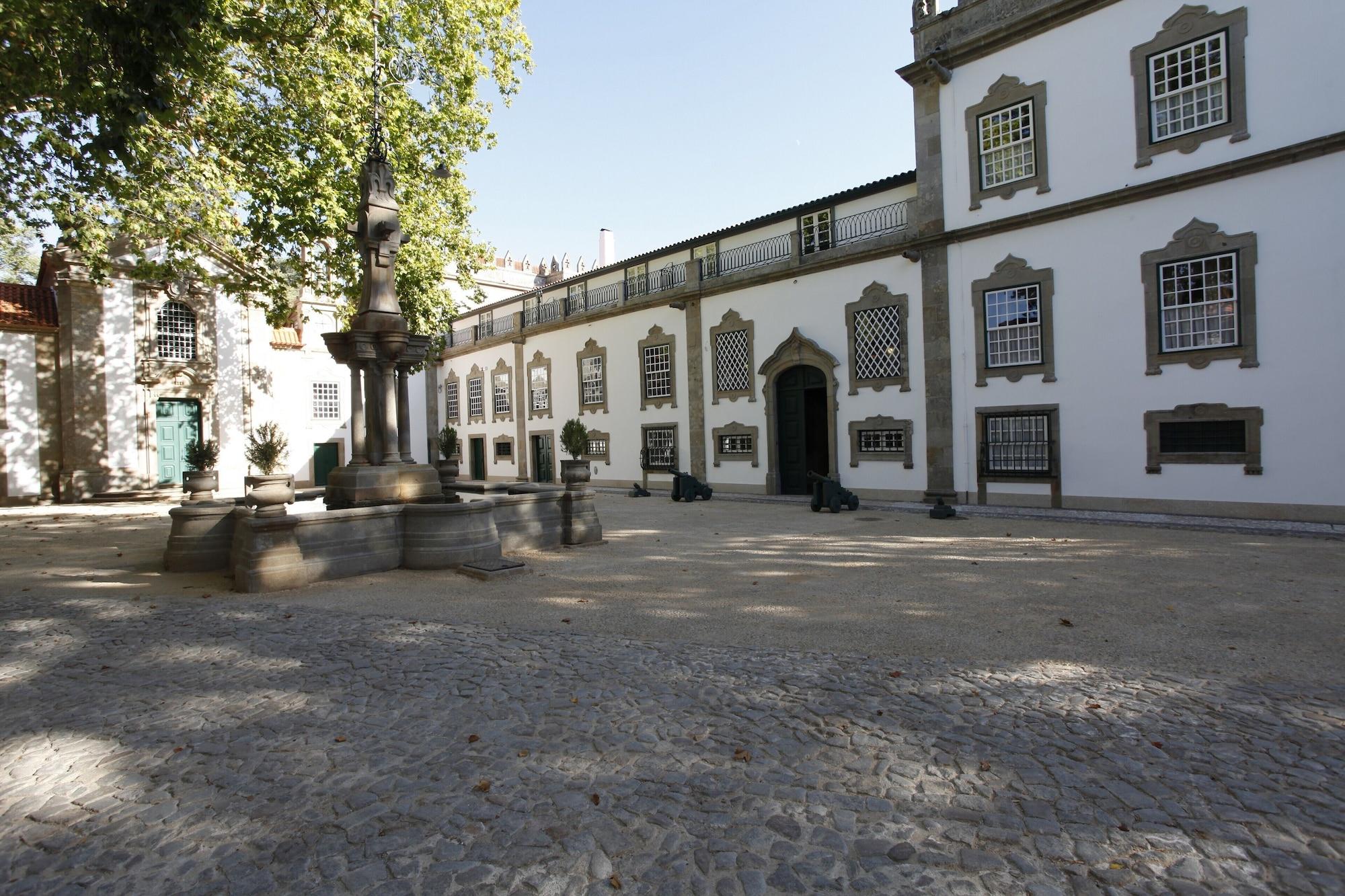 Vista Exterior Parador Casa da Ínsua