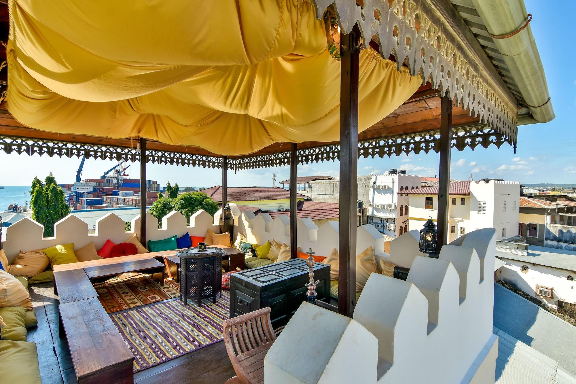 Vista Lobby Kholle House