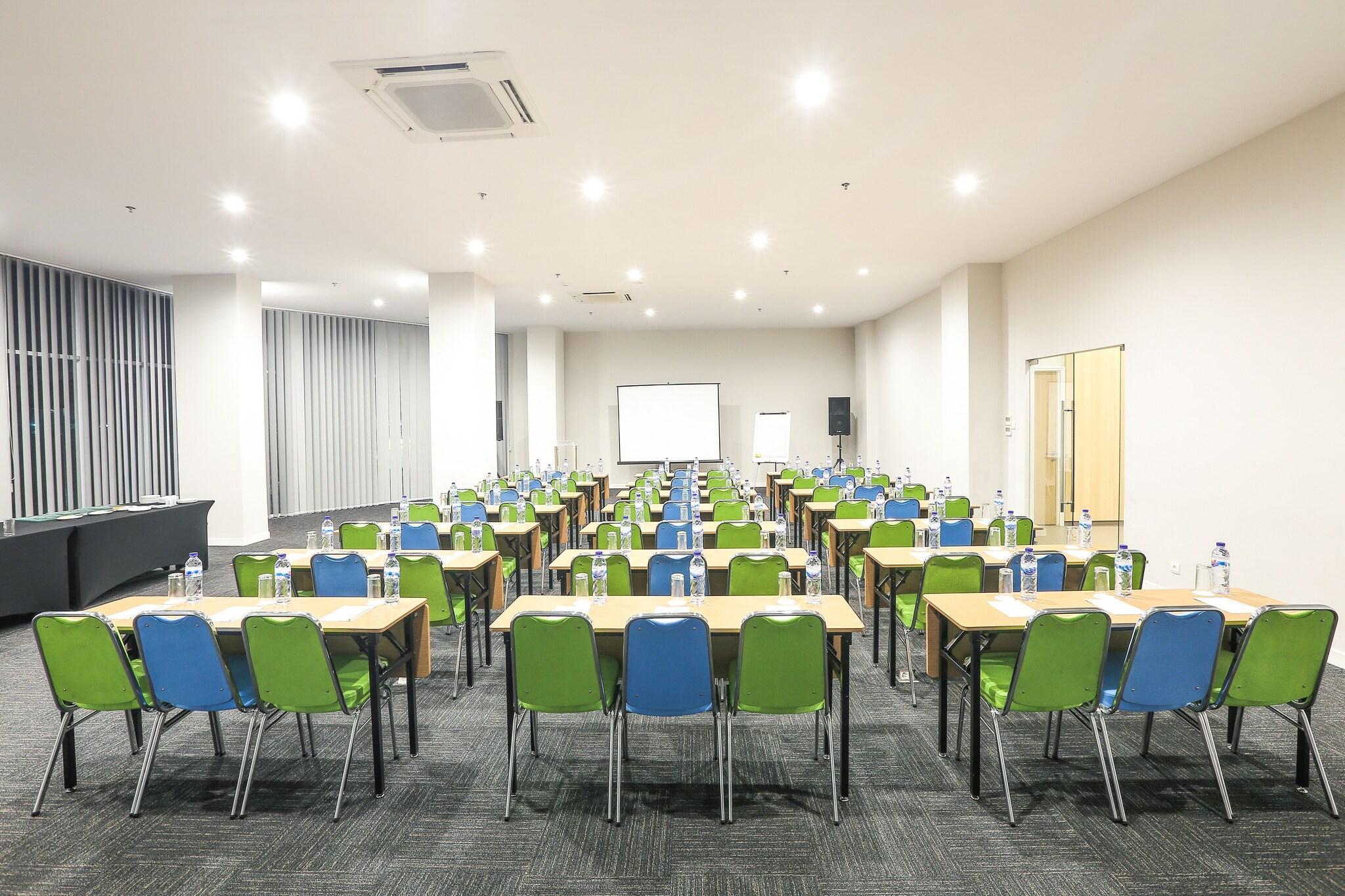 Centro de Negocios Hotel Citradream Bintaro